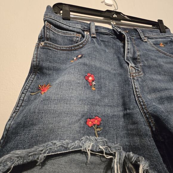 Express Floral Embroidery Jean Shorts Women Sz 2 Distressed Cutoffs Boho Cottage - Picture 2 of 13